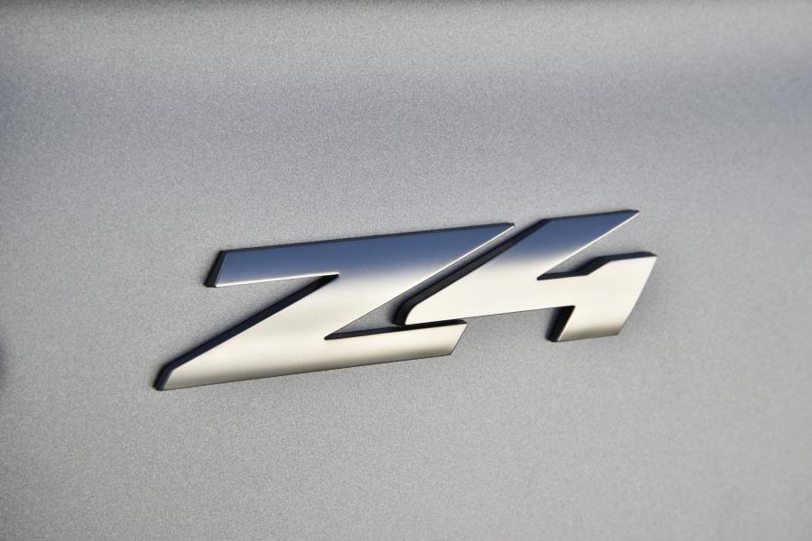 Логотип BMW Z4 M40i (G29) 2018 года  (WW) (фото 160 из 179)